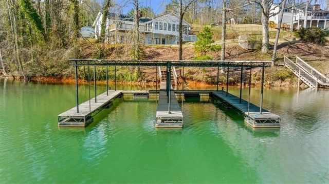 6313 Shoreland Circle, Buford, GA 30518