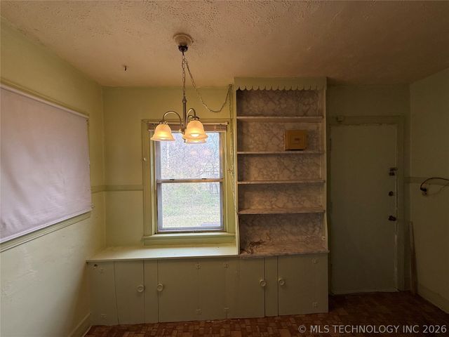 1961 N Boston Place, Tulsa, OK 74106