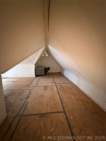 1961 N Boston Place, Tulsa, OK 74106