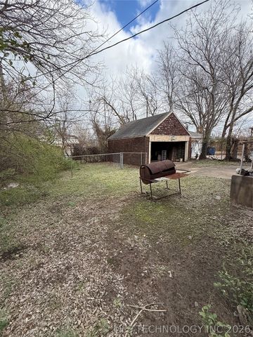 1961 N Boston Place, Tulsa, OK 74106