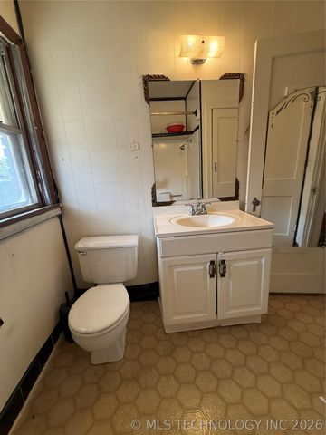 1961 N Boston Place, Tulsa, OK 74106