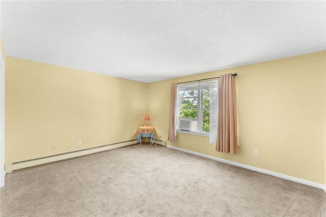 283 Privilege Street 4, Woonsocket, RI 02895