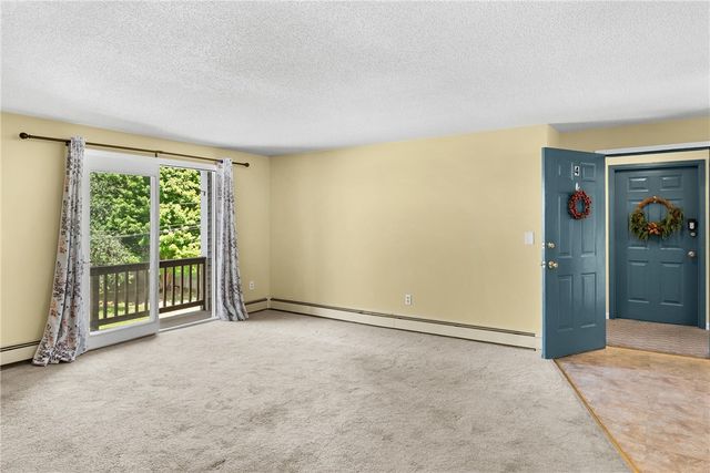 283 Privilege Street 4, Woonsocket, RI 02895