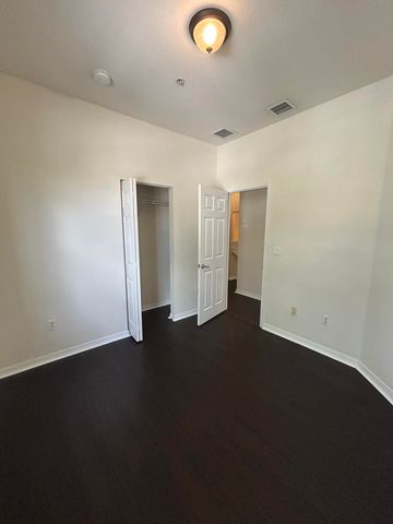 9080 Preston Place 17204, Tamarac, FL 33321