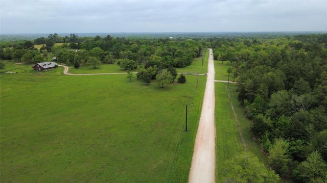 4956 County Road 448, Navasota, TX 77868