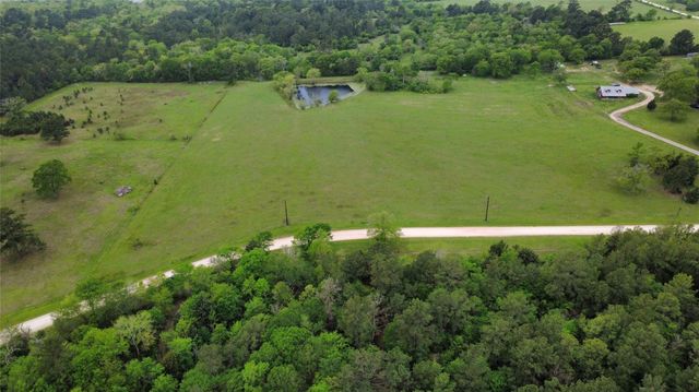 4956 County Road 448, Navasota, TX 77868