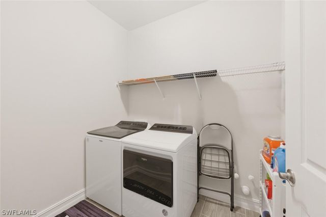 28076 SEASONS TIDE AVE, Bonita Springs, FL 34135