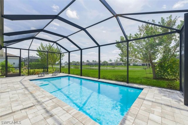 28076 SEASONS TIDE AVE, Bonita Springs, FL 34135