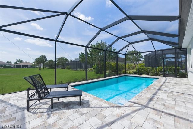 28076 SEASONS TIDE AVE, Bonita Springs, FL 34135