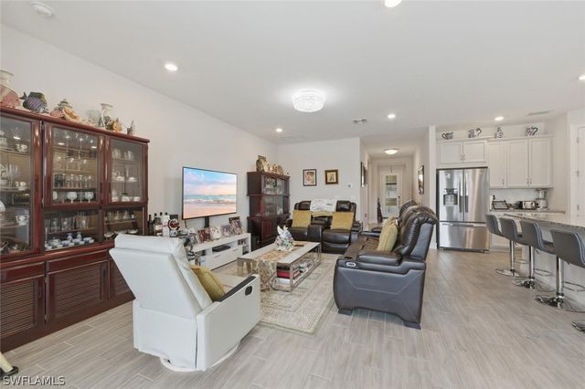 28076 SEASONS TIDE AVE, Bonita Springs, FL 34135