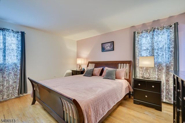 108 Elizabethtown Ct, South Plainfield Boro, NJ 07080