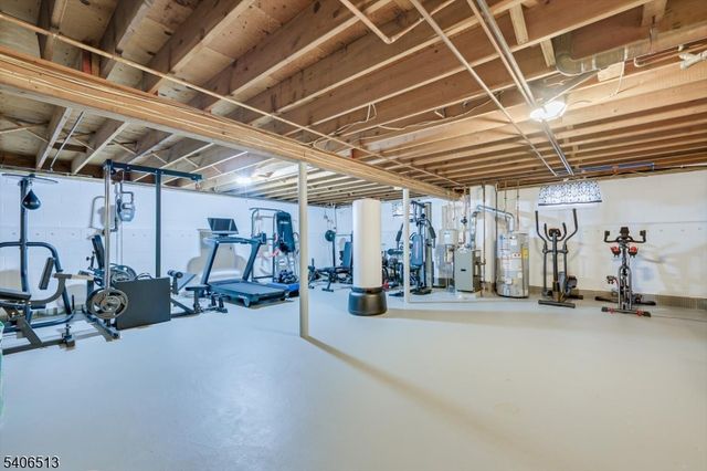 108 Elizabethtown Ct, South Plainfield Boro, NJ 07080