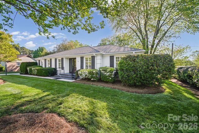 13539 Four Oaks Lane, Matthews, NC 28105