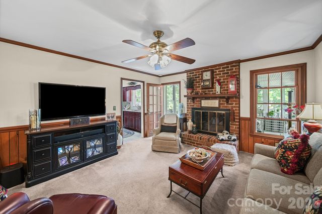 13539 Four Oaks Lane, Matthews, NC 28105
