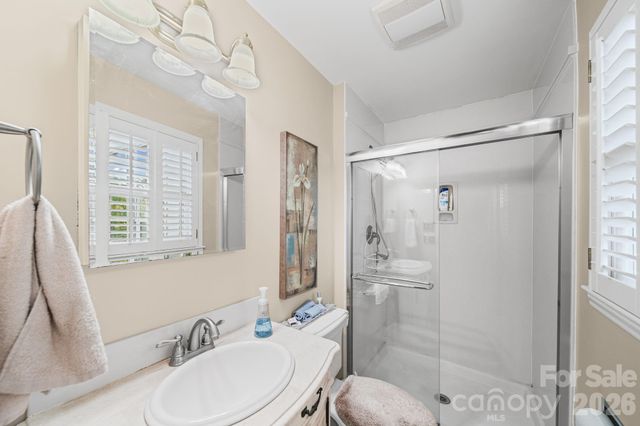 13539 Four Oaks Lane, Matthews, NC 28105