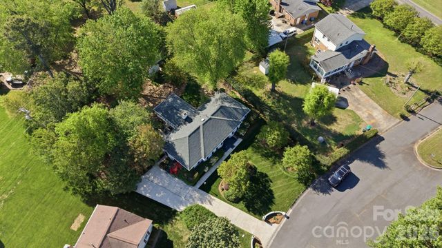13539 Four Oaks Lane, Matthews, NC 28105