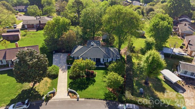 13539 Four Oaks Lane, Matthews, NC 28105