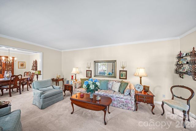 13539 Four Oaks Lane, Matthews, NC 28105