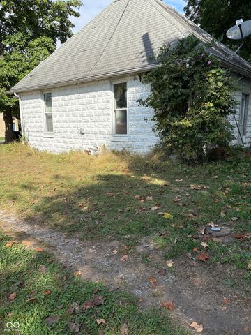 209 S Block Clark Street, Brownstown, IN 47220