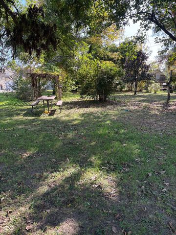 209 S Block Clark Street, Brownstown, IN 47220