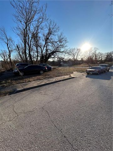 511 Troup Avenue, Kansas City, KS 60101