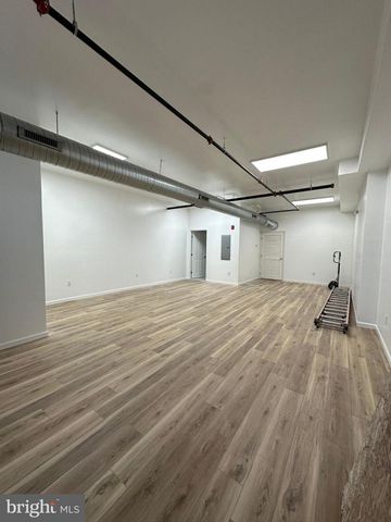 4250 LANCASTER AVE, Philadelphia, PA 19104