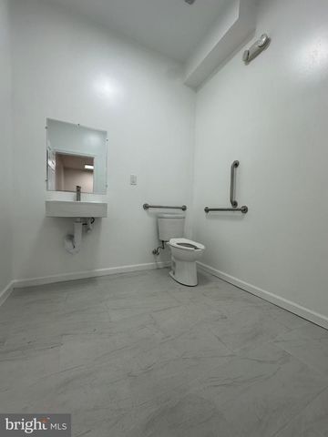 4250 LANCASTER AVE, Philadelphia, PA 19104