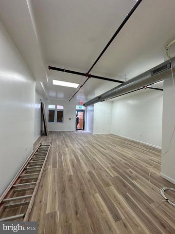 4250 LANCASTER AVE, Philadelphia, PA 19104