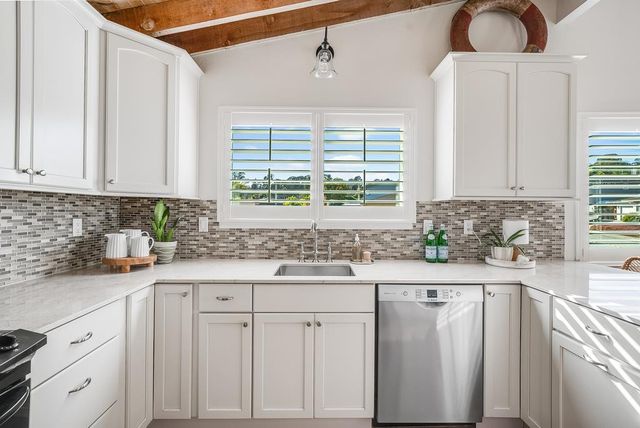 3210 Mulberry Drive, Soquel, CA 95073
