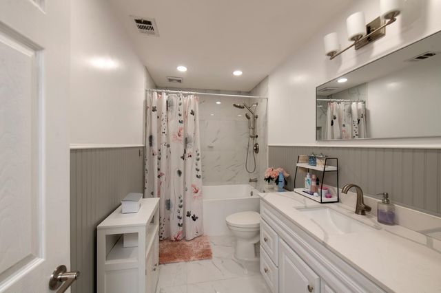6397 W Clinton Avenue, Fresno, CA 93723