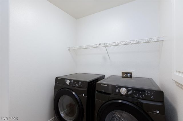 8478 Prince Of Tides Court, Las Vegas, NV 89113