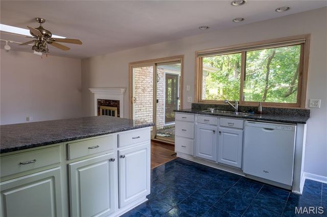 258 Ridge Trail Drive, Chesterfield, MO 63017