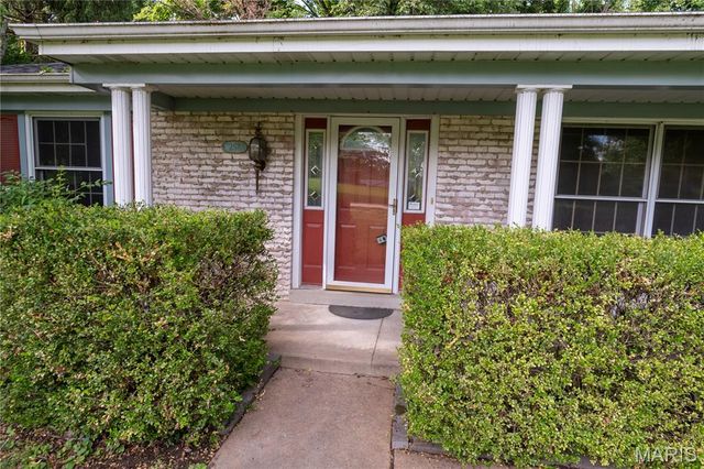 258 Ridge Trail Drive, Chesterfield, MO 63017