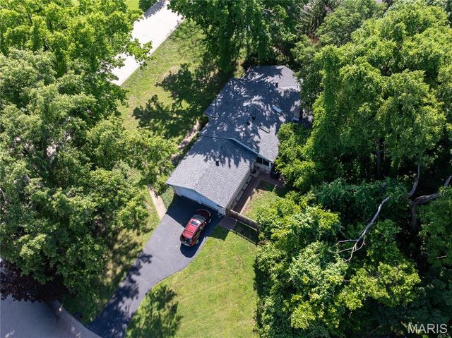 258 Ridge Trail Drive, Chesterfield, MO 63017