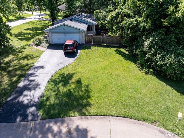258 Ridge Trail Drive, Chesterfield, MO 63017