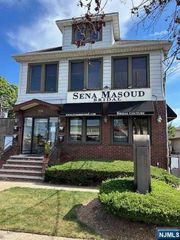 724 Bergen Boulevard 2nd Fl, Ridgefield, NJ 07657
