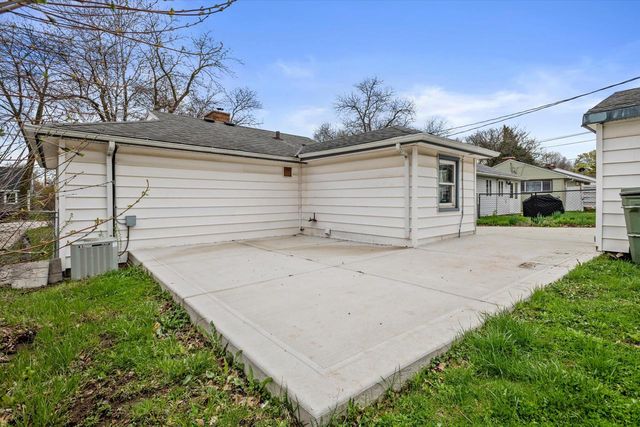 2721 S 50th STREET, Milwaukee, WI 53219