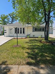 2721 S 50th STREET, Milwaukee, WI 53219