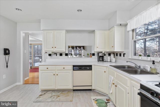 7239 SUPINLICK RIDGE RD, Mount Jackson, VA 22842