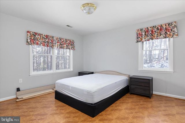 7239 SUPINLICK RIDGE RD, Mount Jackson, VA 22842