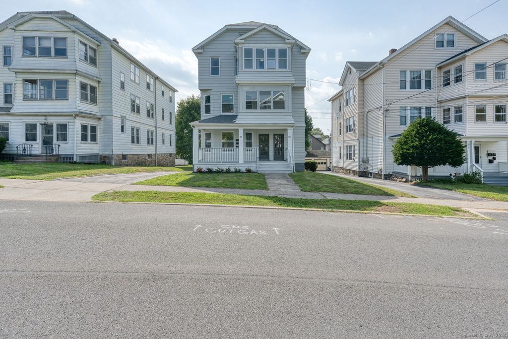279 Linwood Street, New Britain, CT 06052