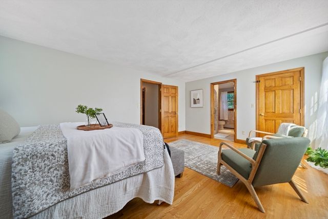 21 Cranberry Street, Pepperell, MA 01463