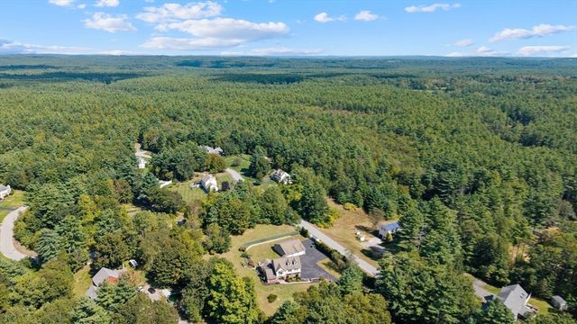 21 Cranberry Street, Pepperell, MA 01463
