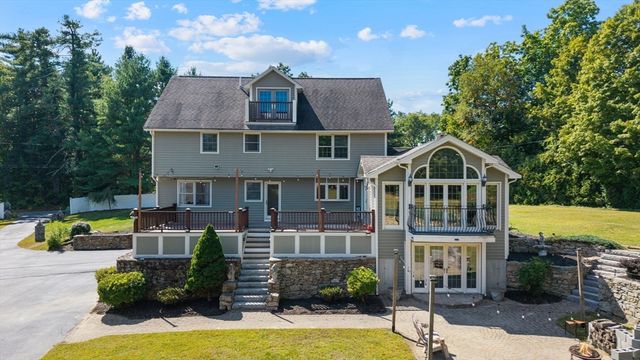 21 Cranberry Street, Pepperell, MA 01463