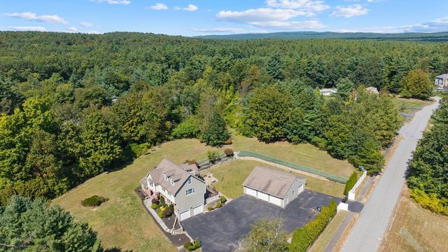 21 Cranberry Street, Pepperell, MA 01463