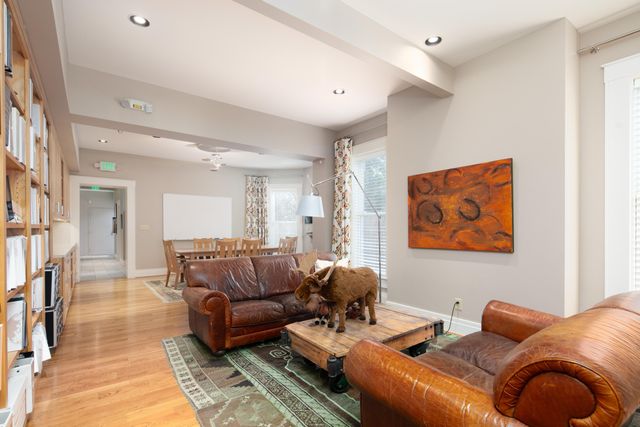 146 E Third Street, Lexington, KY 40508