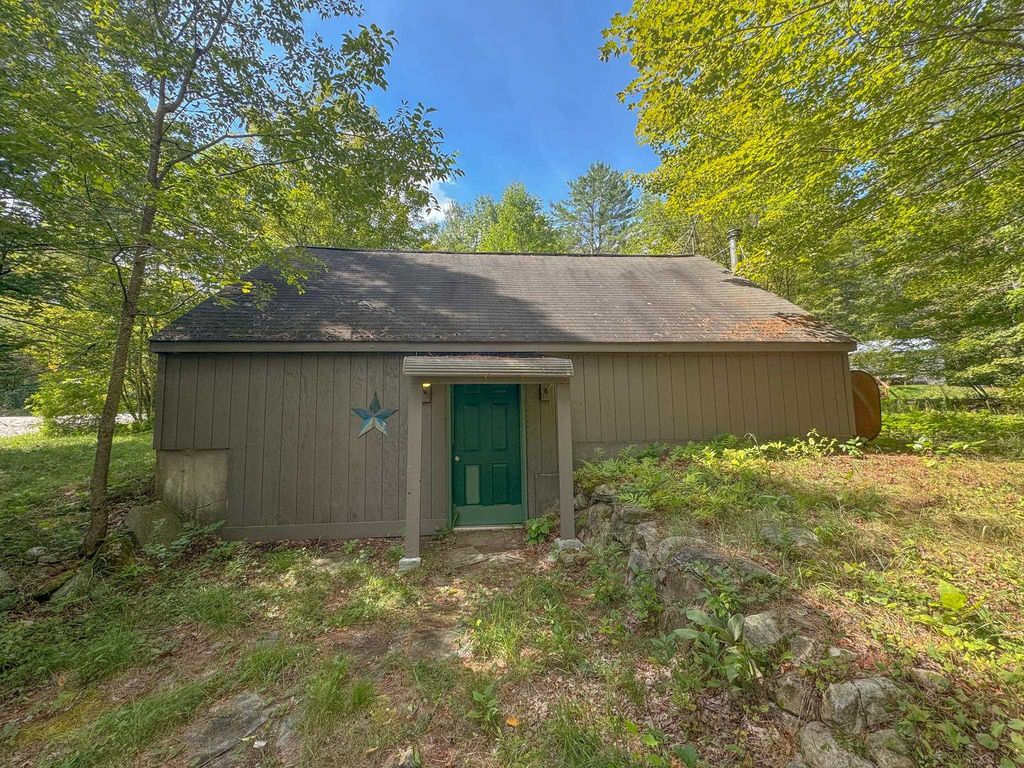 11 Sharon Drive, Mount Holly, VT 05758