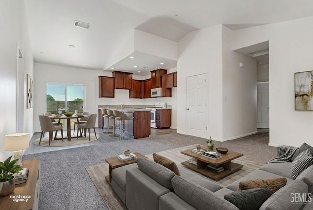 809 Durazno Court, Mc Farland, CA 93250