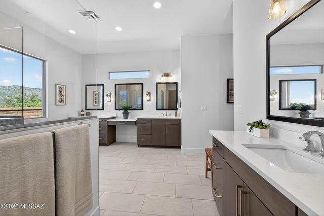 8125 S Circle C Ranch Road, Vail, AZ 85641