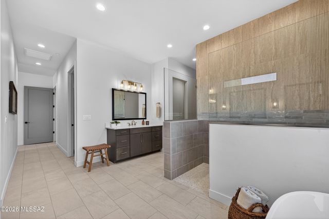 8125 S Circle C Ranch Road, Vail, AZ 85641